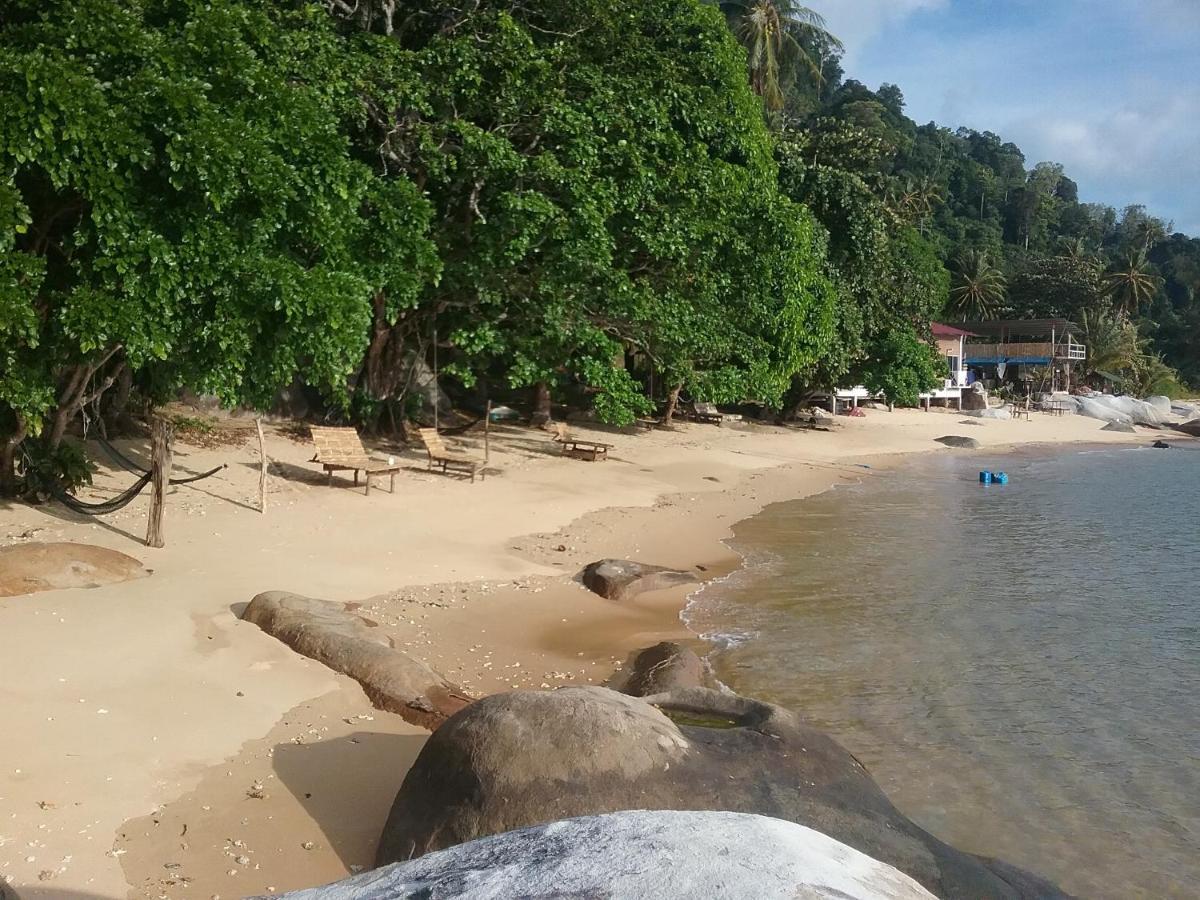 Hotel Bungkil Place Pulau Tioman Exterior foto