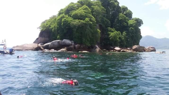 Hotel Bungkil Place Pulau Tioman Exterior foto